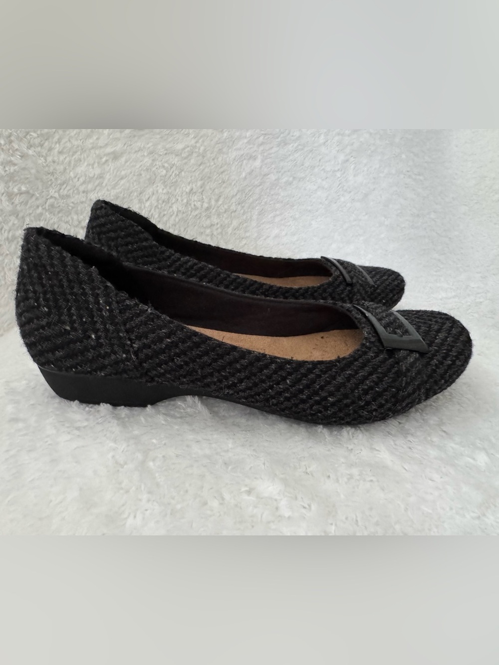Clarks Cushion Soft black/gray herringbone tweed textile flats size 7.5M womens - Picture 2 of 12